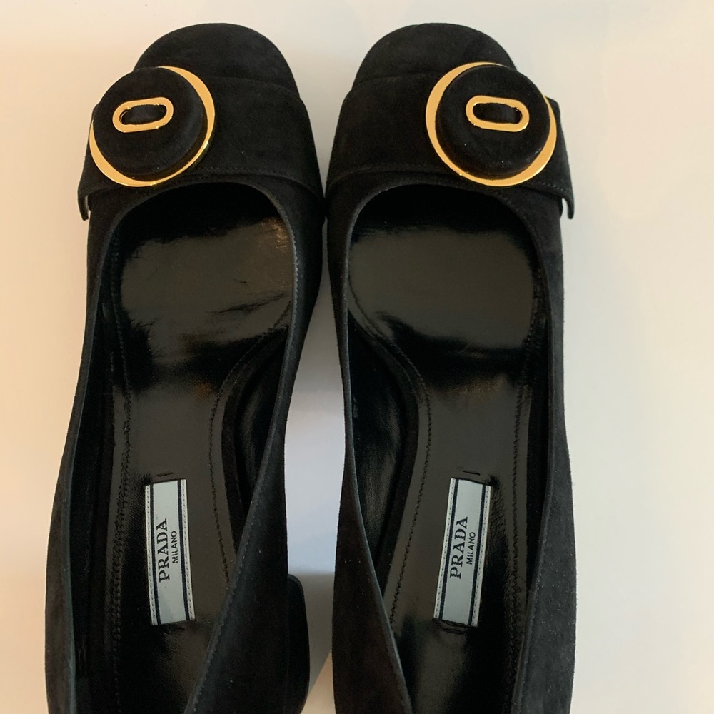Authentic Prada Button Pump - Size 40.5 - Picture 11 of 15